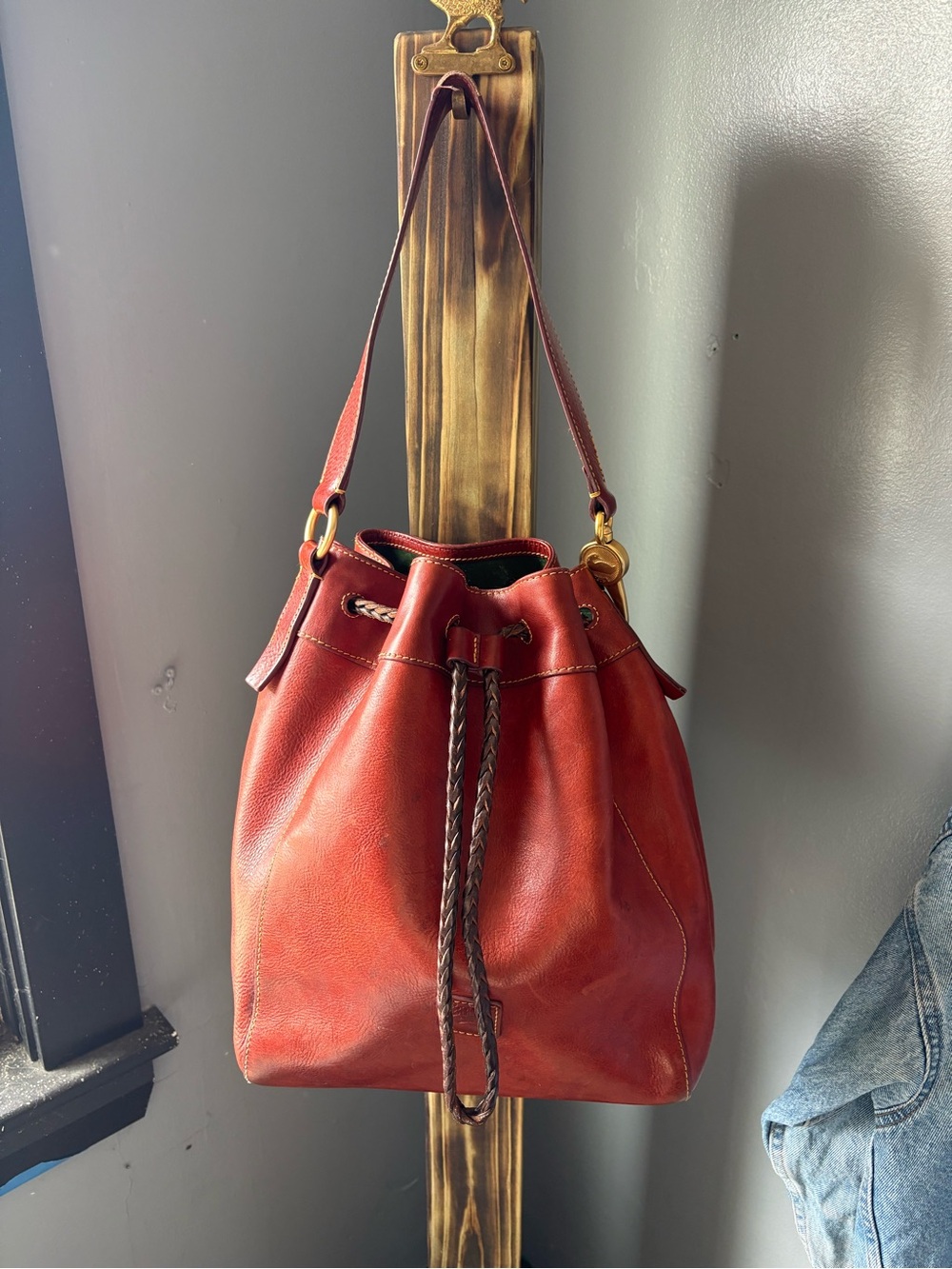 RARE Dooney & Bourke Florentine Hattie Drawstring bag